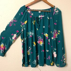 Old navy boho tassel keyhole neckline blouse